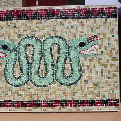 Cache cheminée serpent