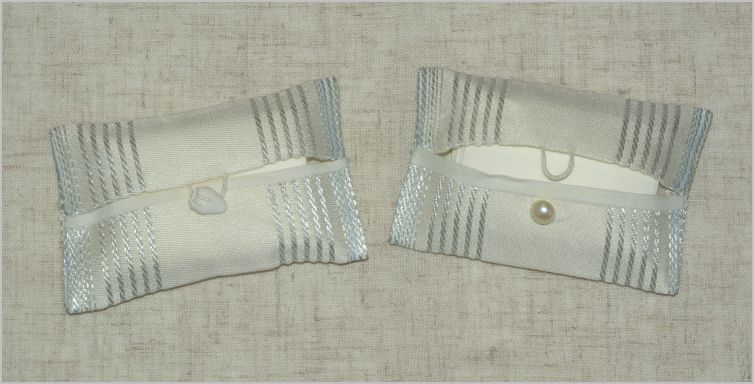 Couture : mini Pochettes à bouton